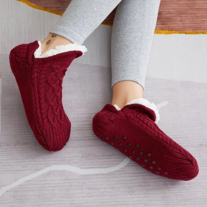 Velvaro Indoor Non-Slip Thermal Socks