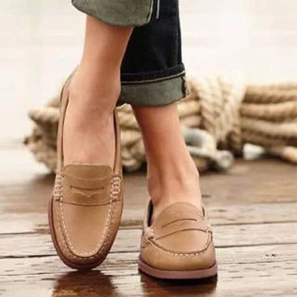 Velvaro Women's Vintage PU Leather Loafers