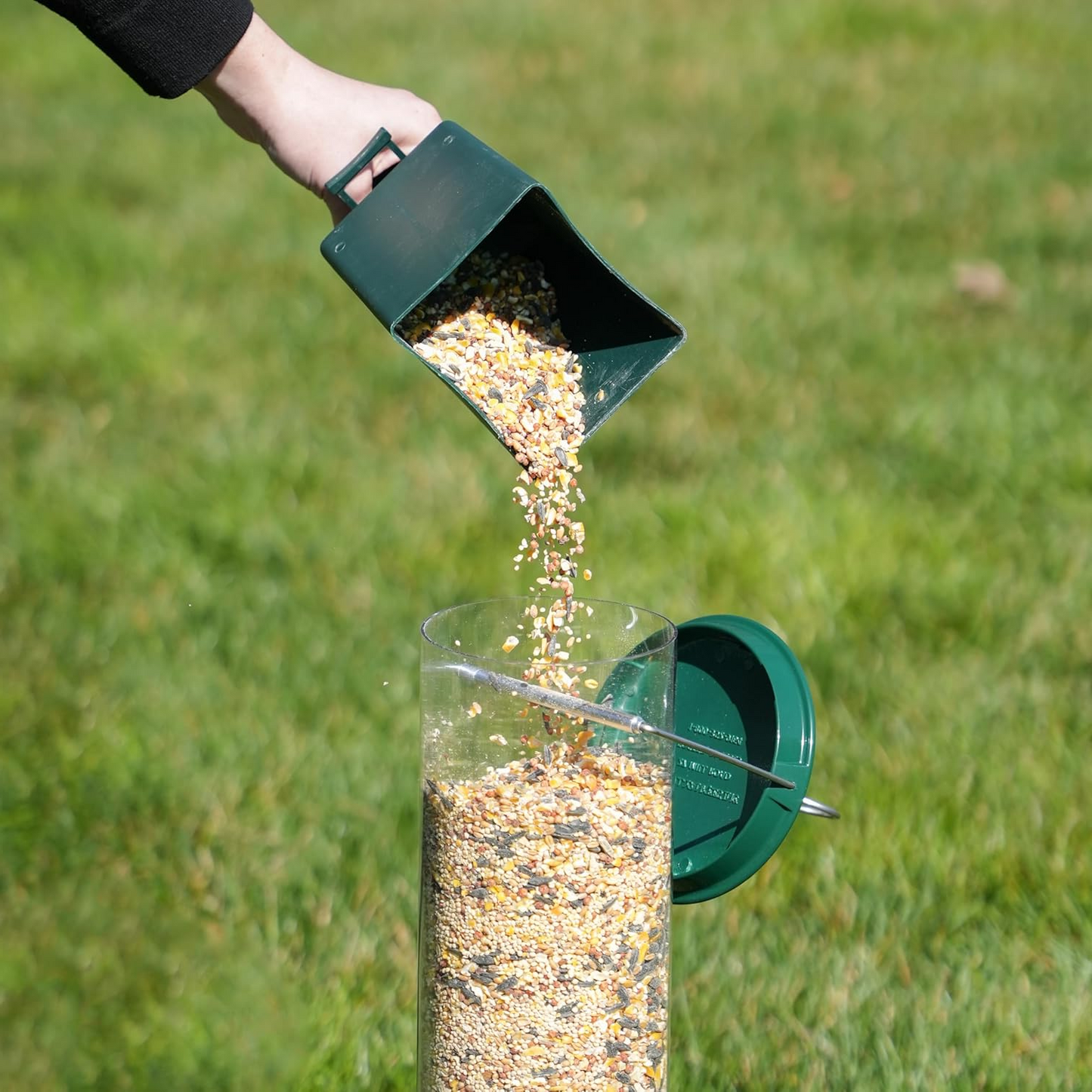 Velvaro Squirrel-Proof Bird Feeder