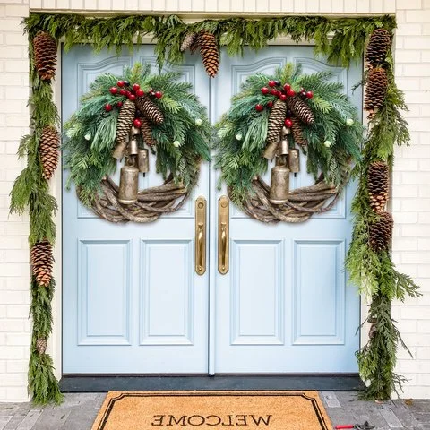 Velvaro Farmhouse Christmas Wreath