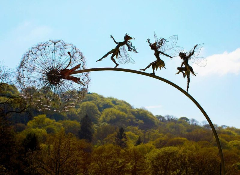 Velvaro Garden Spirit Windmill Decoration